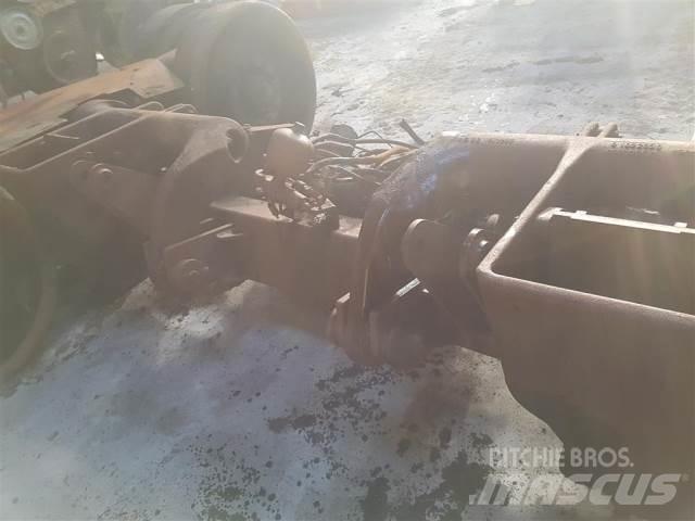 CLAAS Lexion 600 Combine Attachments