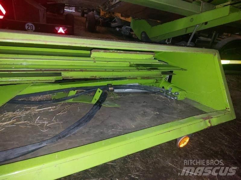 CLAAS V1230 Combine Attachments