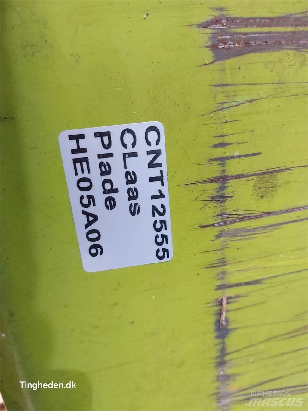 CLAAS V930 Combine Attachments
