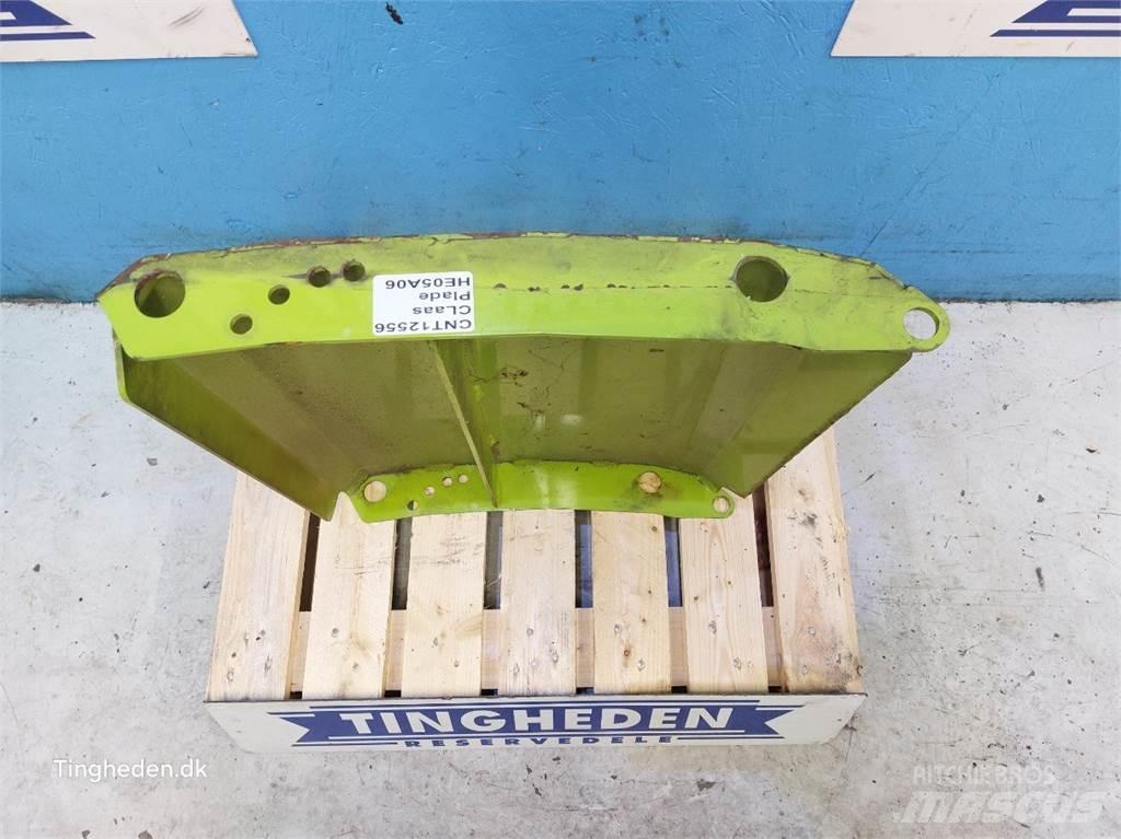 CLAAS V930 Combine Attachments