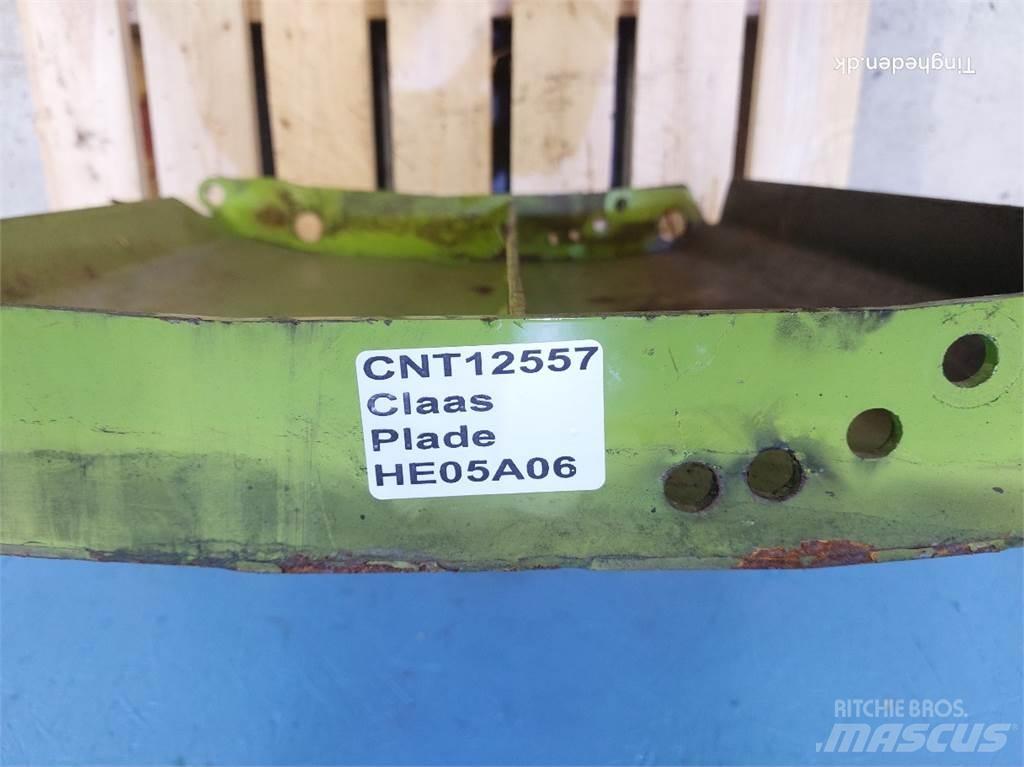 CLAAS V930 Combine Attachments
