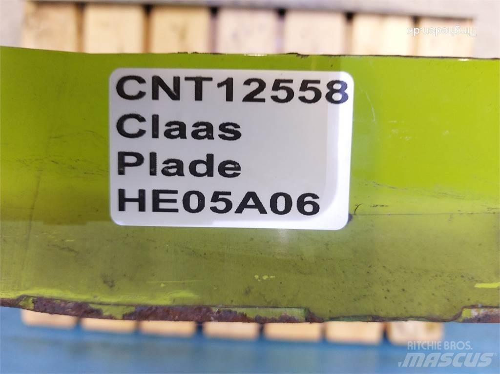 CLAAS V930 Combine Attachments