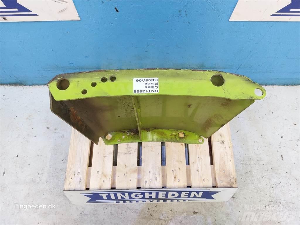 CLAAS V930 Combine Attachments