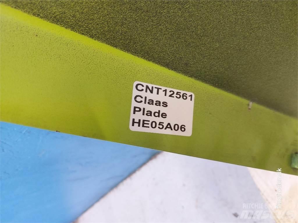 CLAAS V930 Combine Attachments