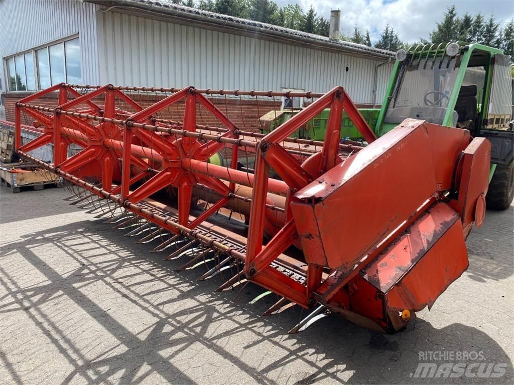 Deutz-Fahr 14 Combine Attachments