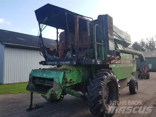 Deutz-Fahr M2680 Combine Harvesters