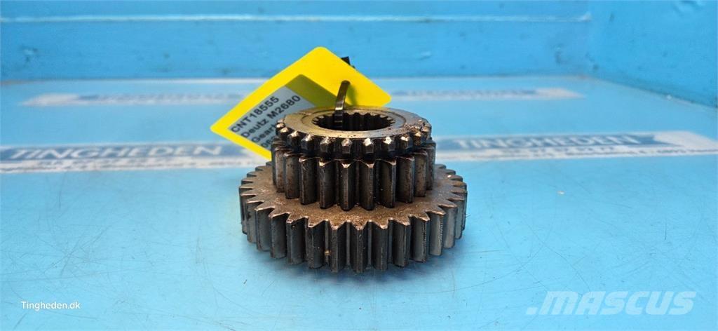 Deutz M2680 Transmission