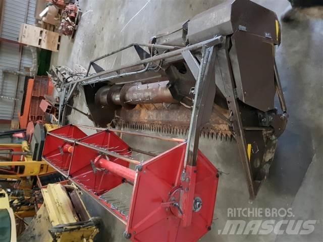 Dronningborg 12 Combine Attachments