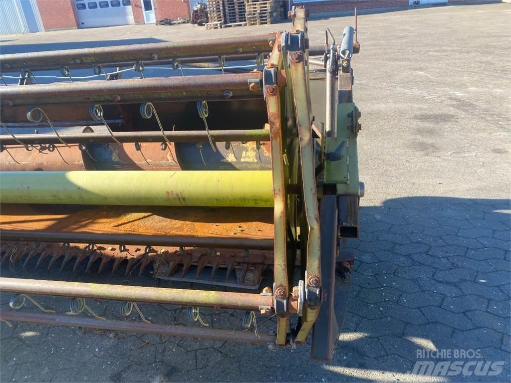 Dronningborg 12 Combine Attachments