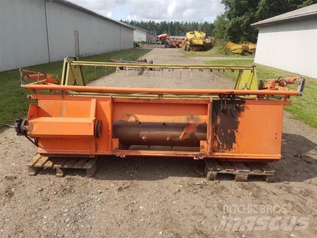 Dronningborg 9 Combine Attachments