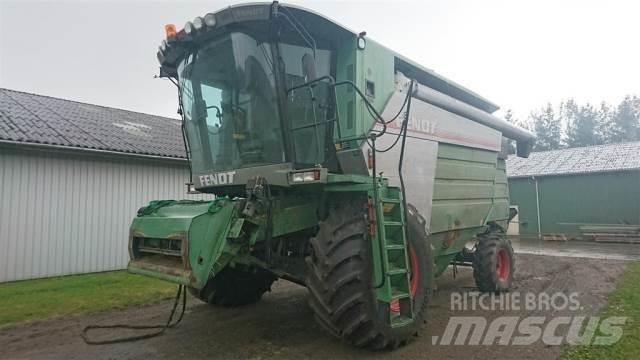 Fendt 6330 Combine Harvesters