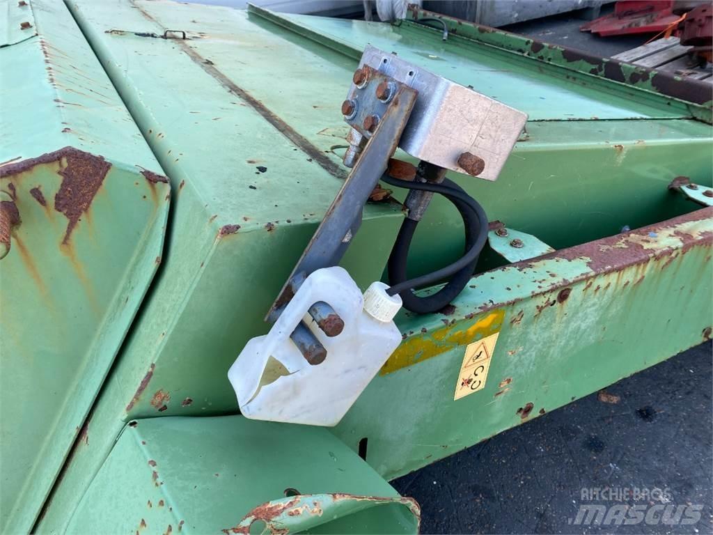 Fendt 8350 Combine Attachments
