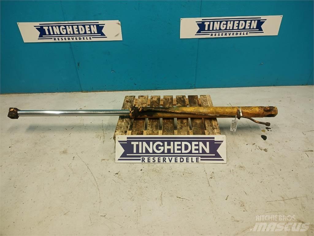 Ford 550 Booms and dippers