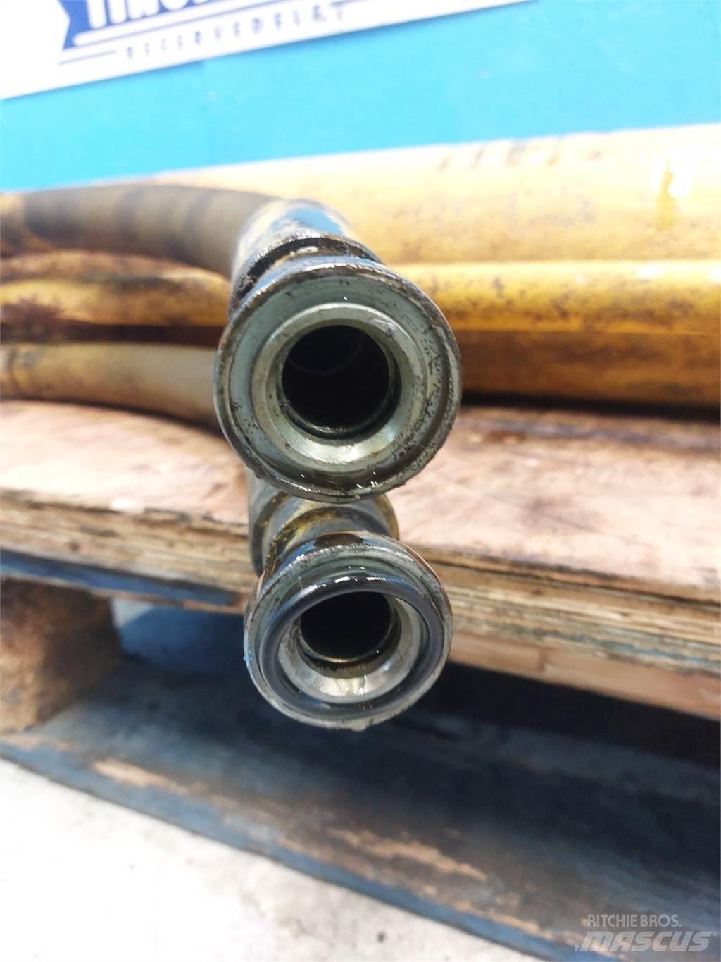  Hannonag 44C Booms and dippers