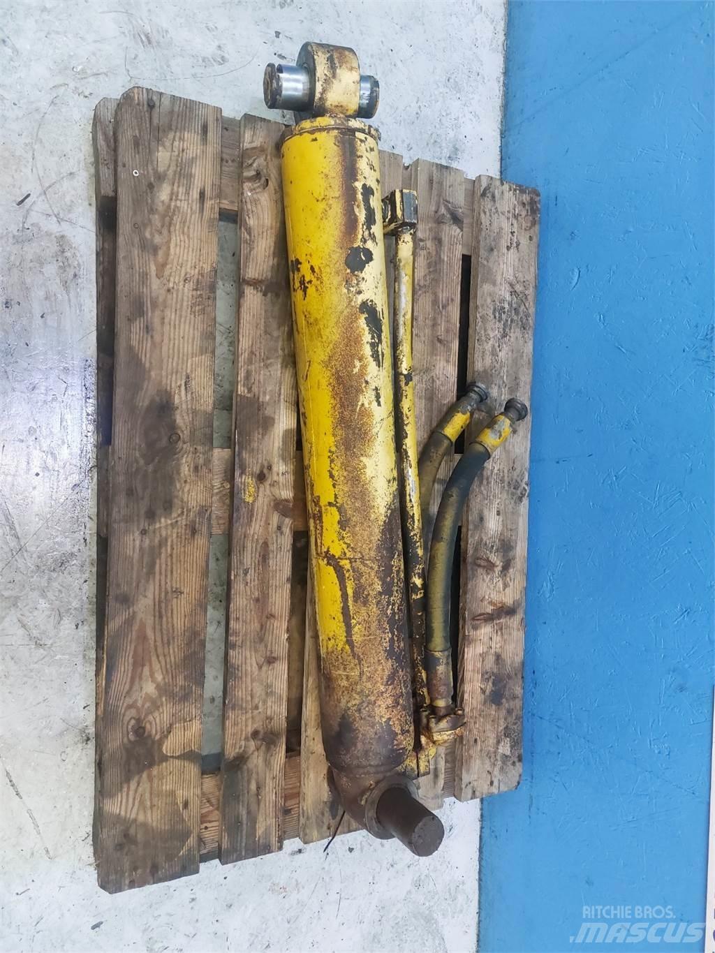  Hannonag 44C Booms and dippers