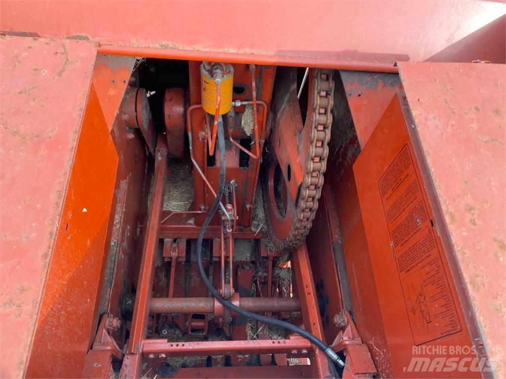 Hesston 4700 Square Balers