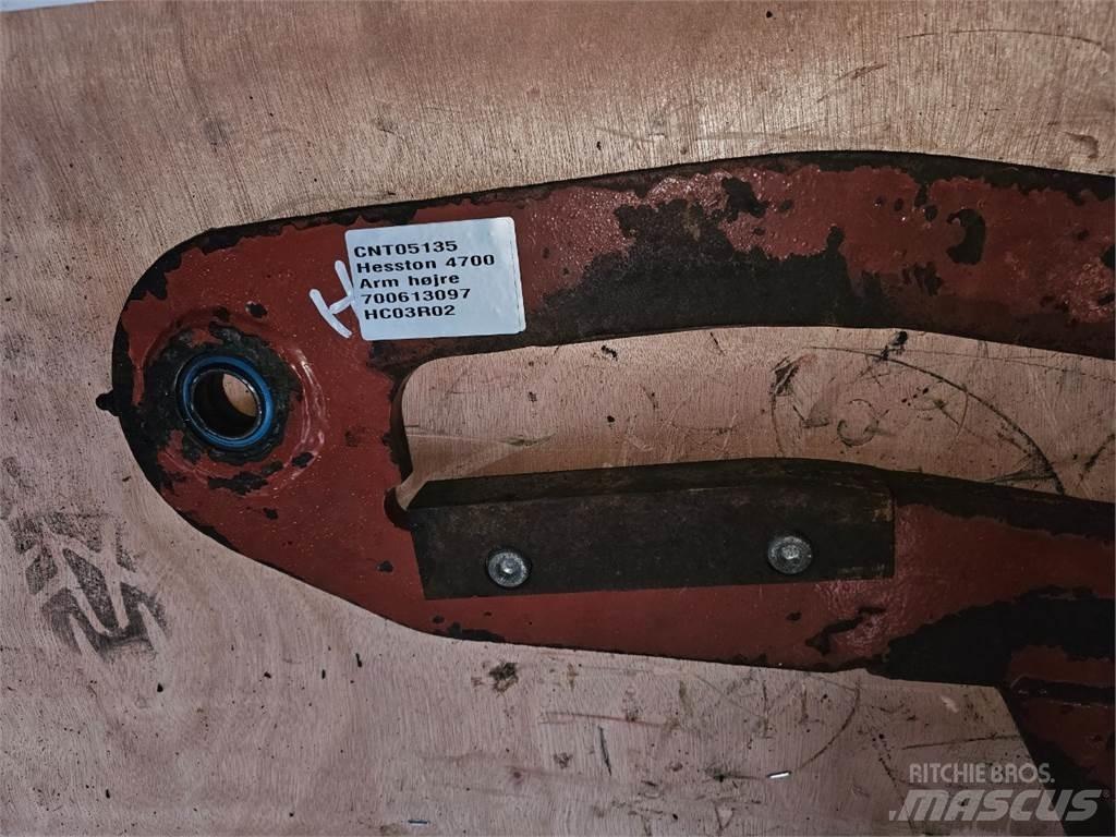 Hesston 4700 Farm Equipment - Others