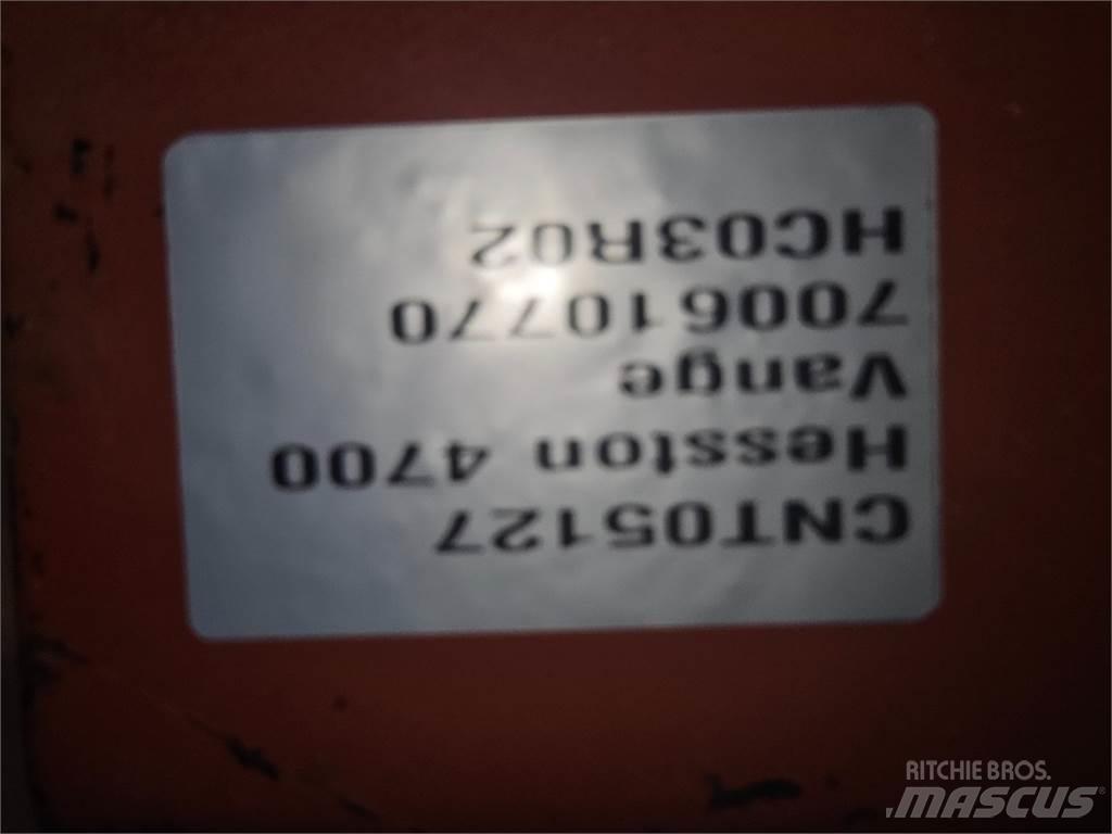 Hesston 4700 Farm Equipment - Others