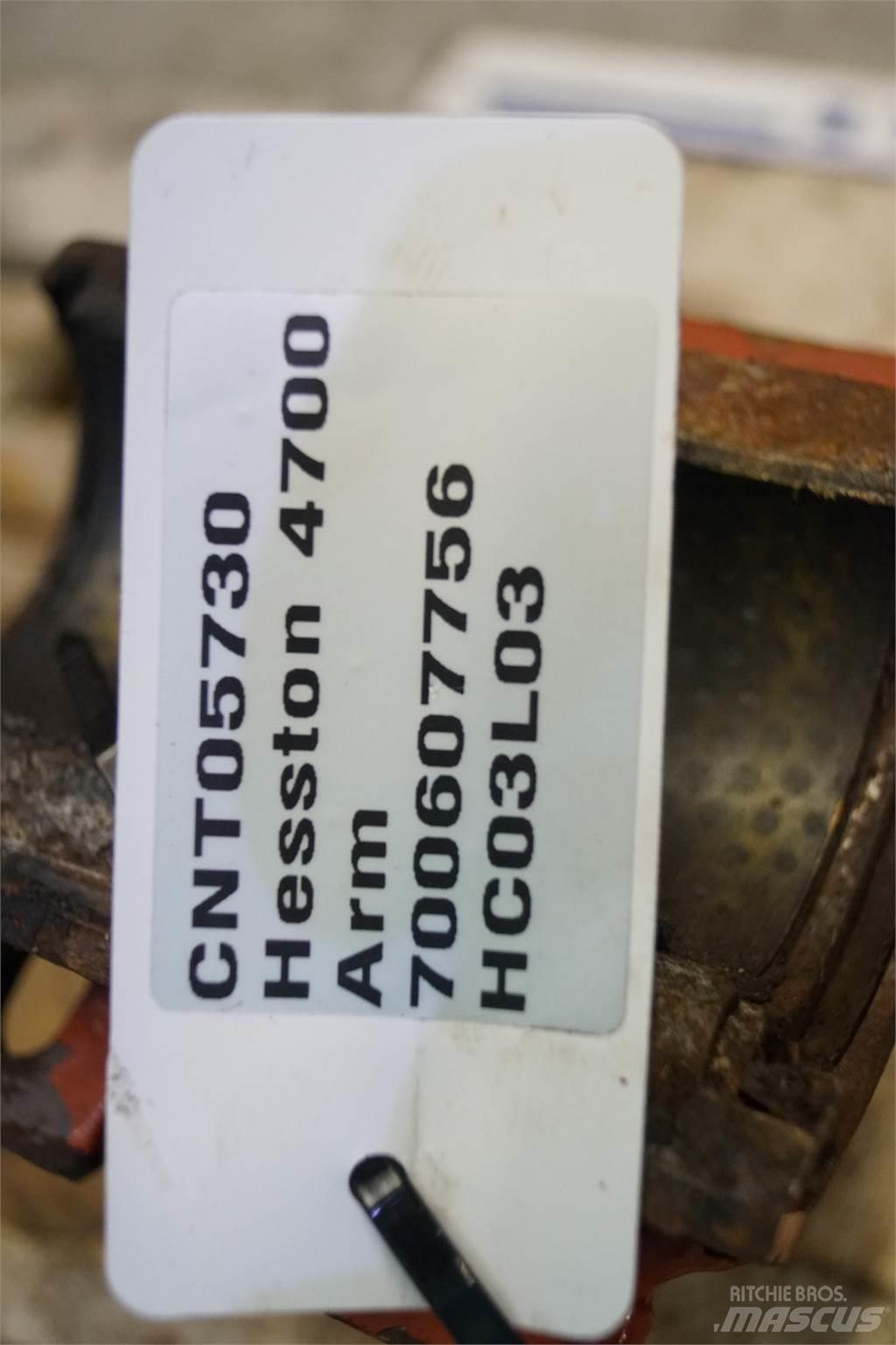 Hesston 4700 Farm Equipment - Others