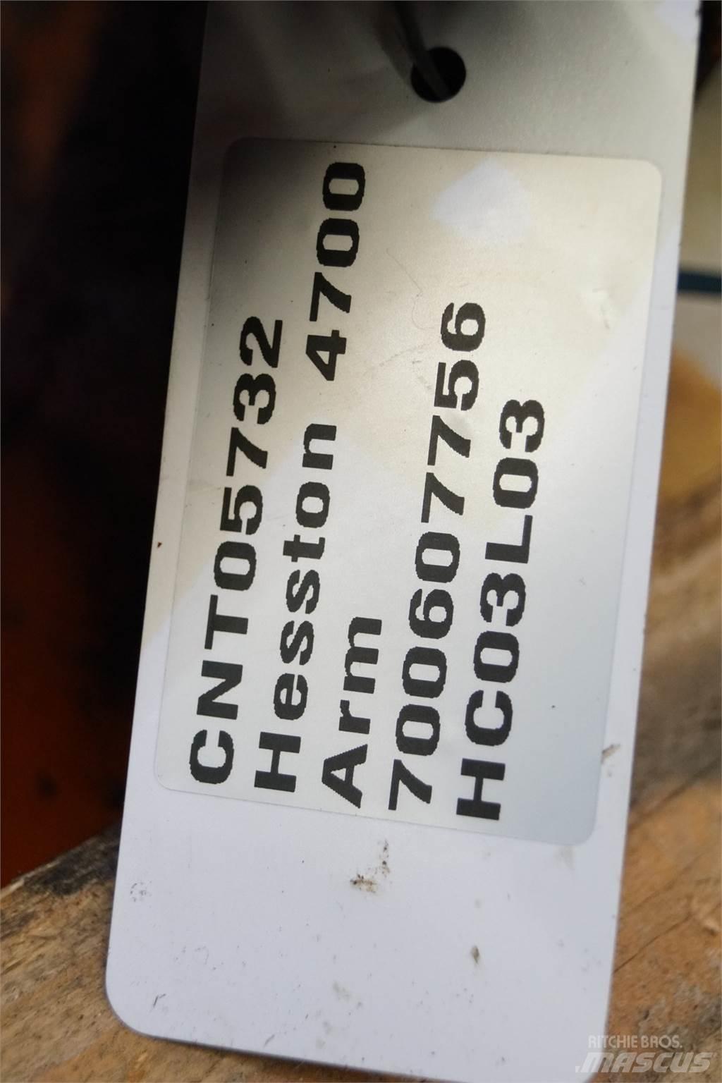 Hesston 4700 Farm Equipment - Others
