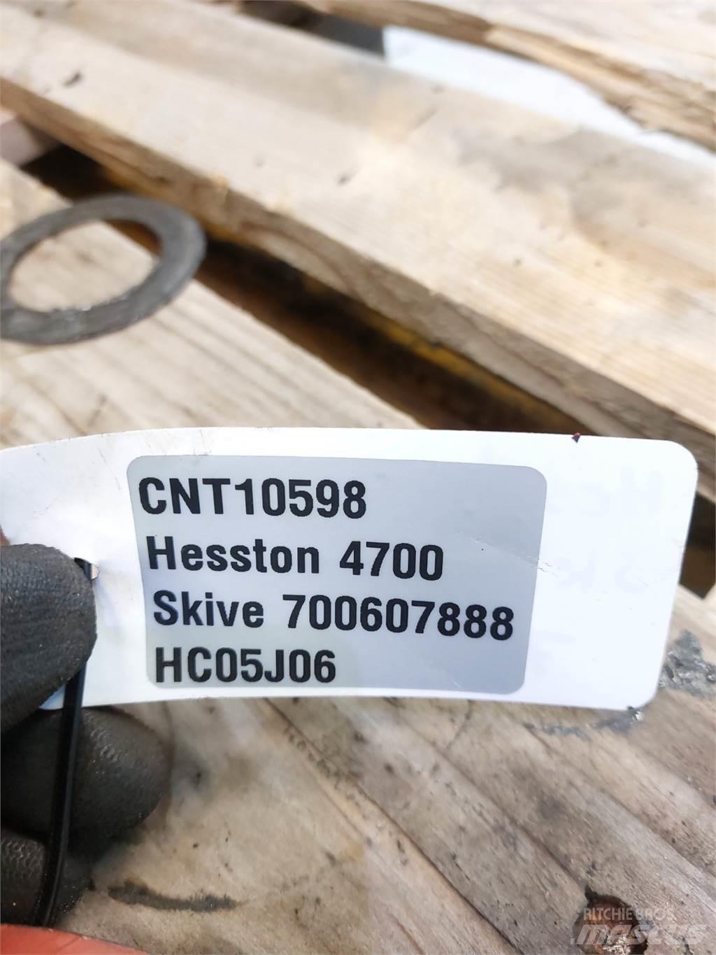Hesston 4700 Farm Equipment - Others