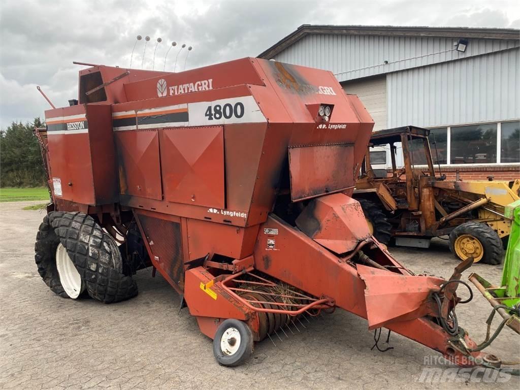 Hesston 4800 Square Balers