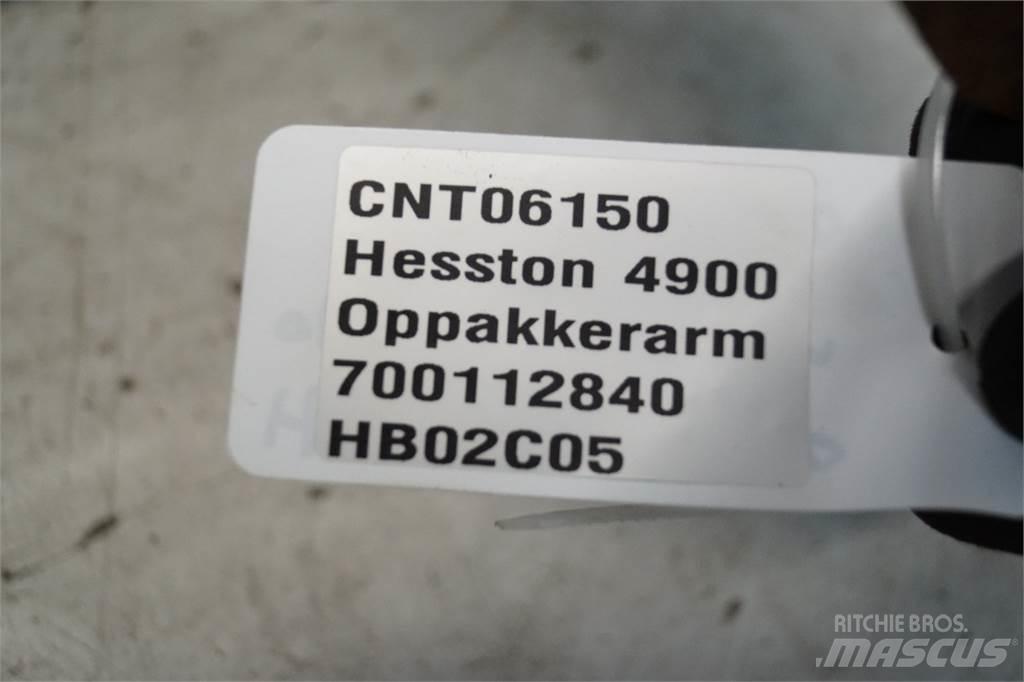 Hesston 4900 Farm Equipment - Others