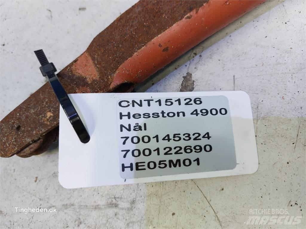 Hesston 4900 Farm Equipment - Others