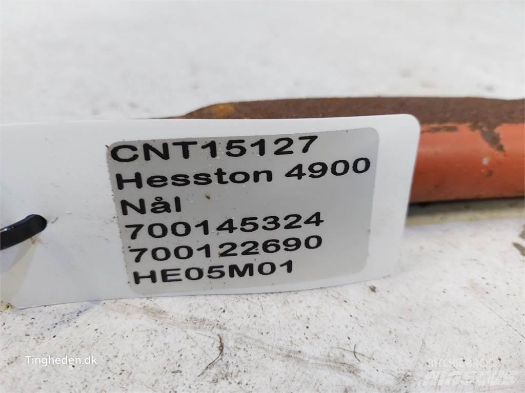 Hesston 4900 Farm Equipment - Others