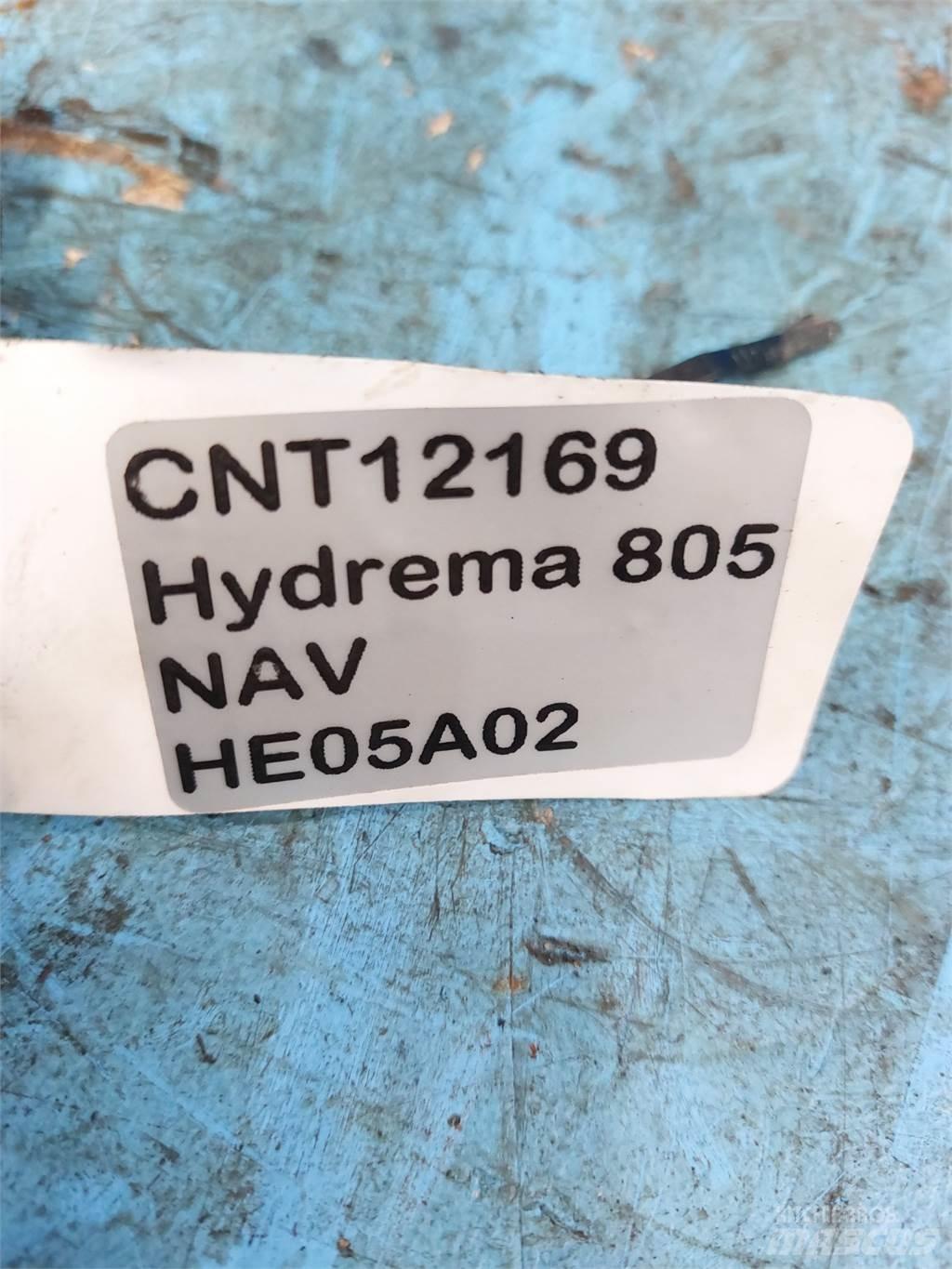 Hydrema 806 Booms and dippers