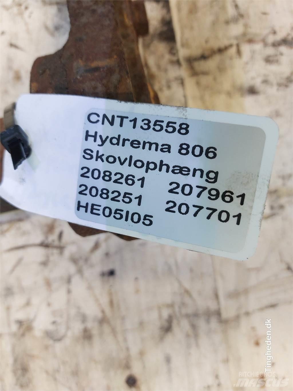 Hydrema 806 Booms and dippers