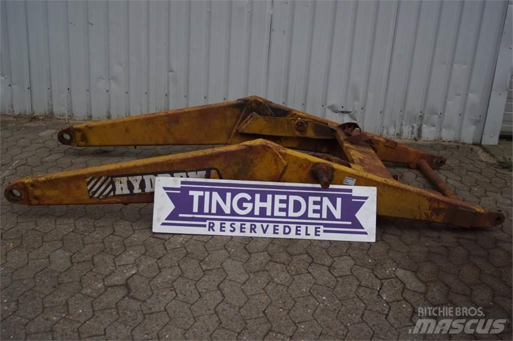 Hydrema 807 Booms and dippers