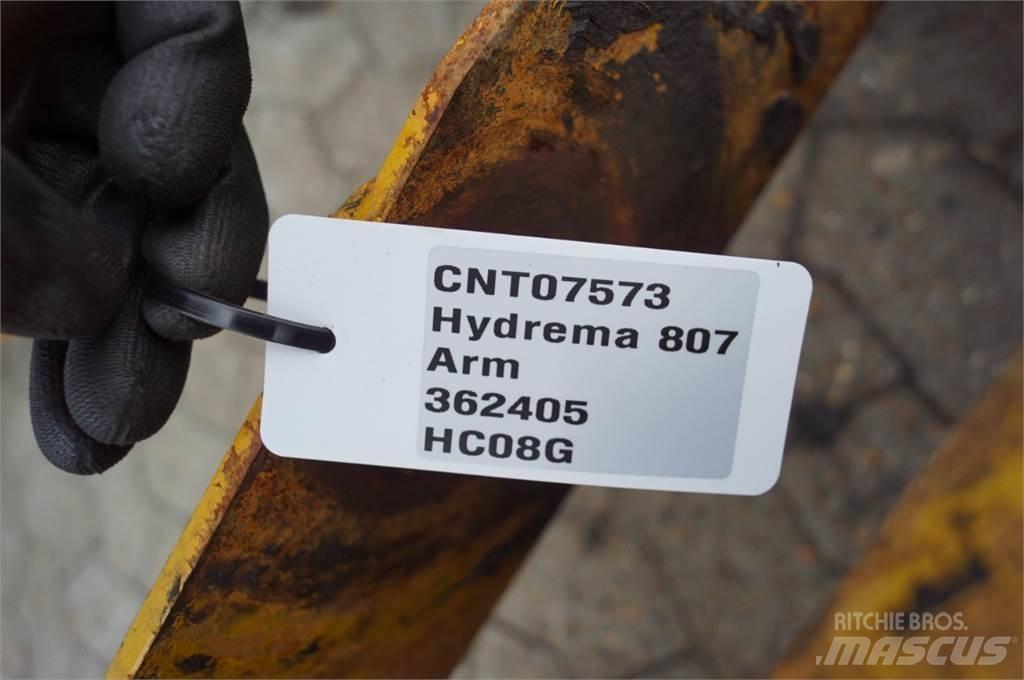 Hydrema 807 Booms and dippers
