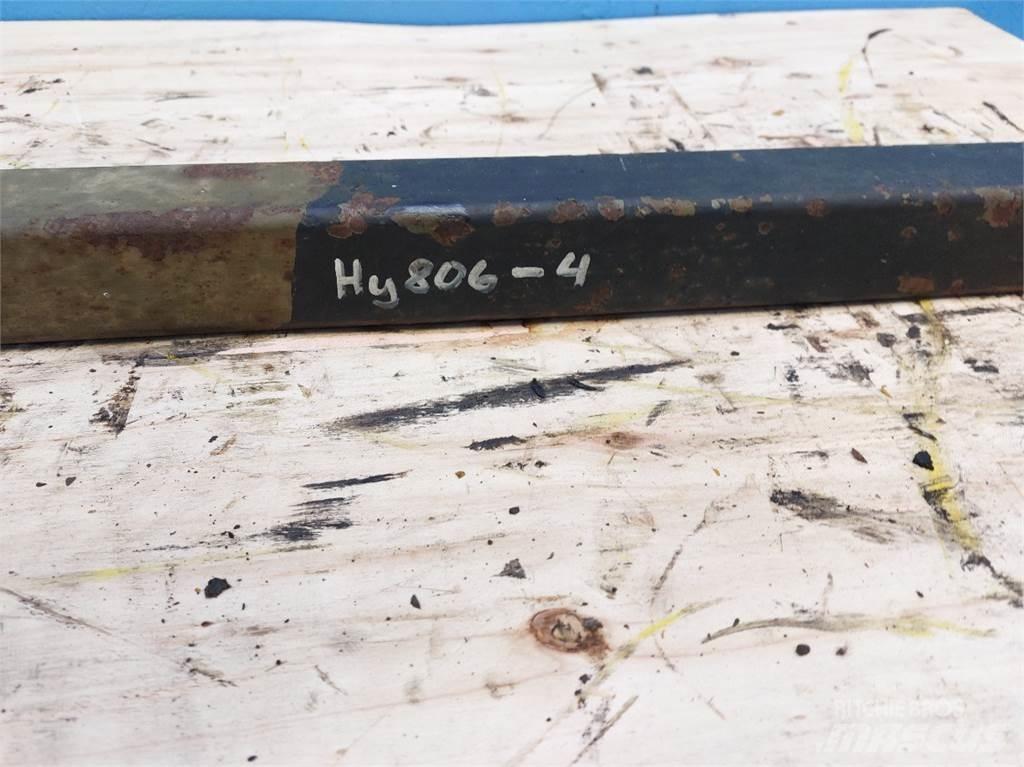 Hydrema 906 Booms and dippers