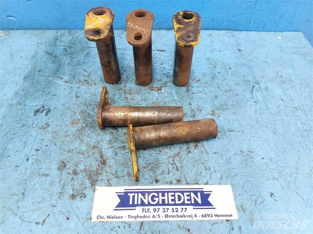 Hydrema 906 Booms and dippers