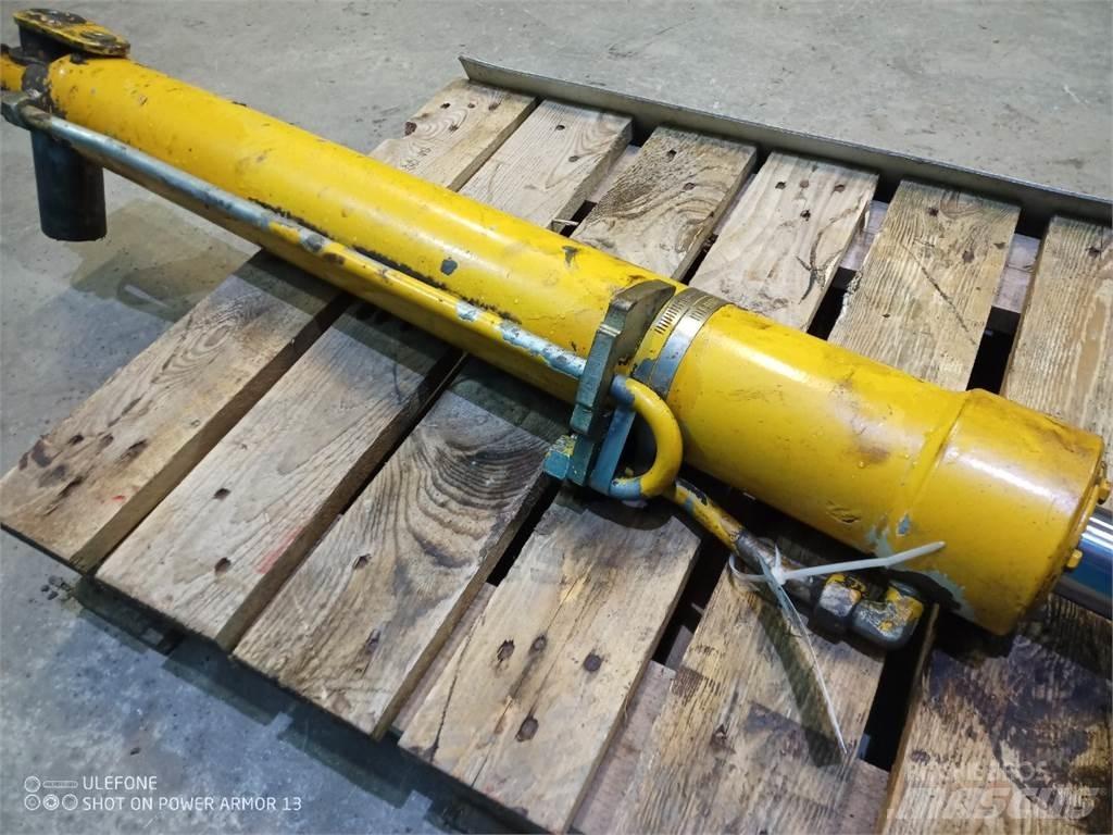 Hydrema 906B Booms and dippers