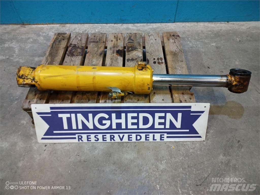 Hydrema 906B Booms and dippers
