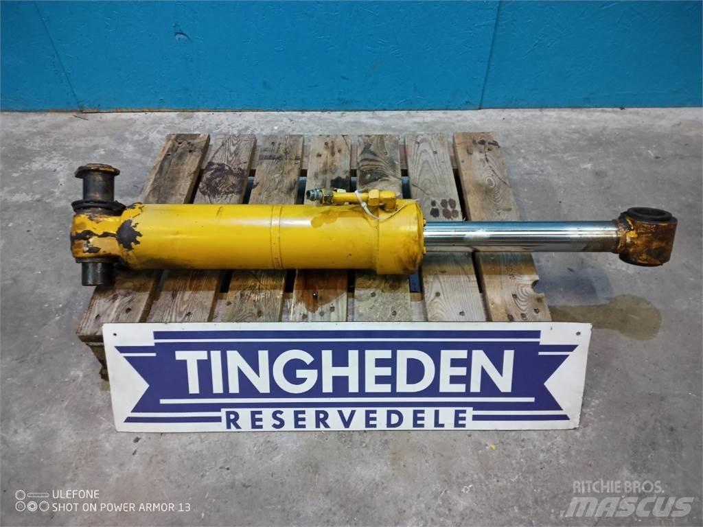Hydrema 906B Booms and dippers