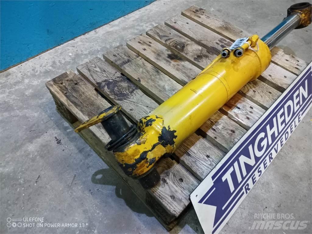 Hydrema 906B Booms and dippers