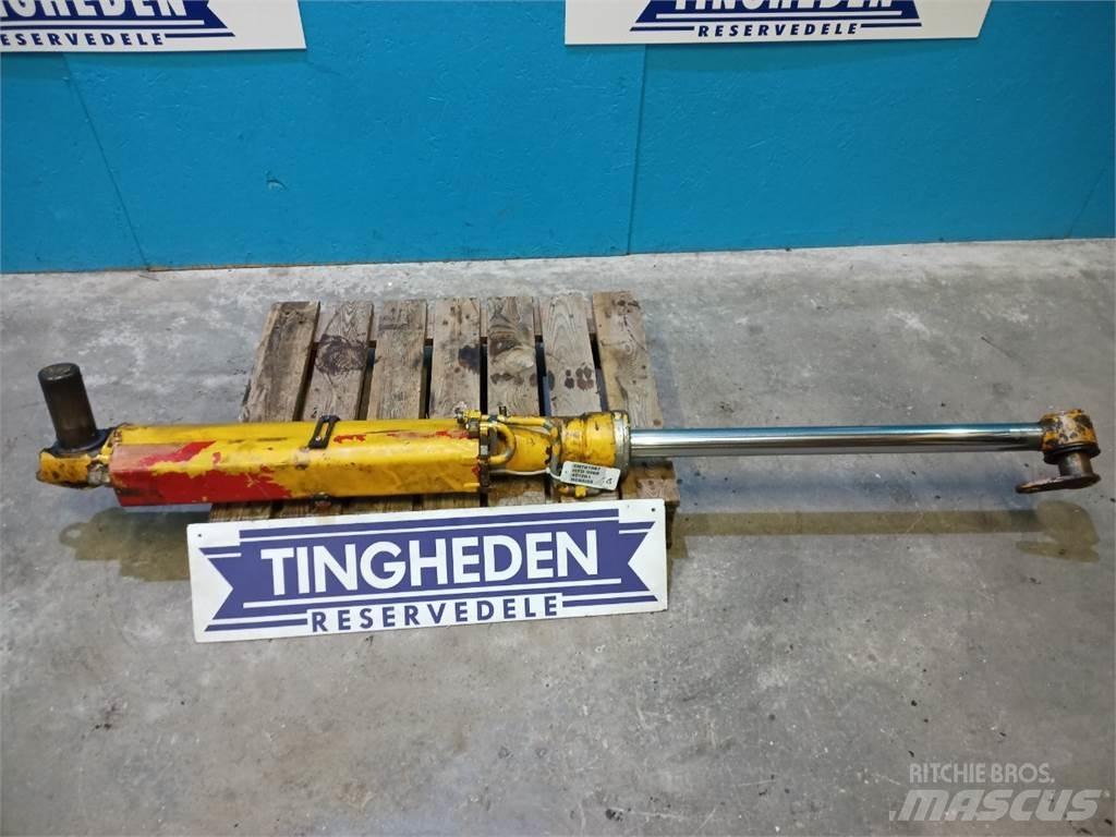 Hydrema 906B Booms and dippers