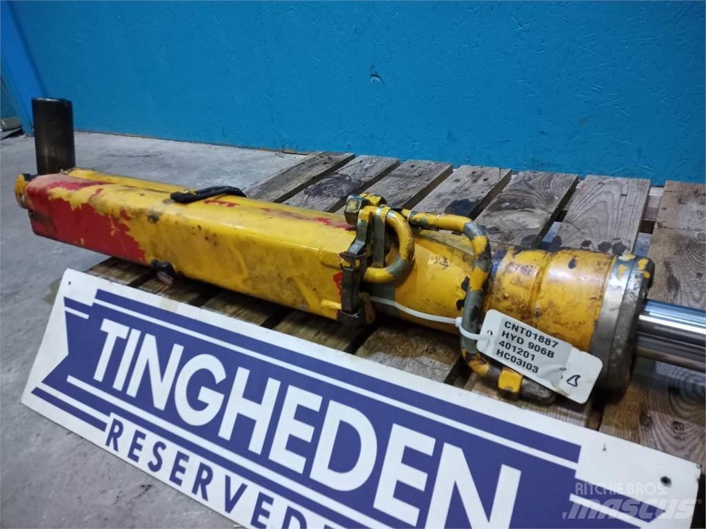 Hydrema 906B Booms and dippers