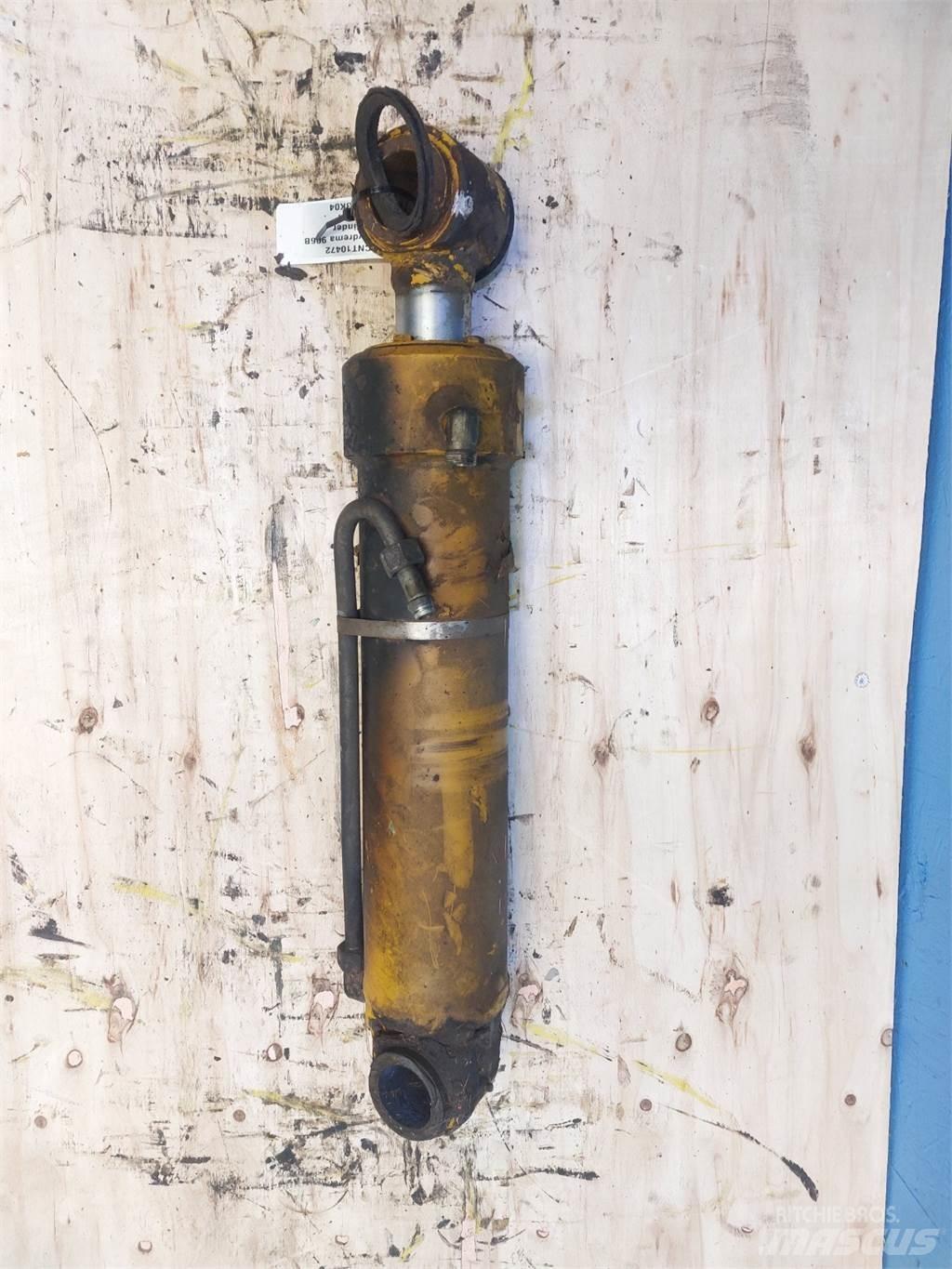 Hydrema 906B Booms and dippers