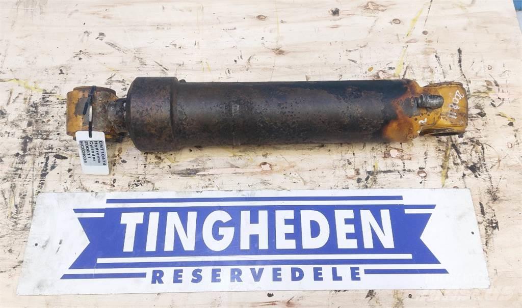 Hydrema 906B Booms and dippers