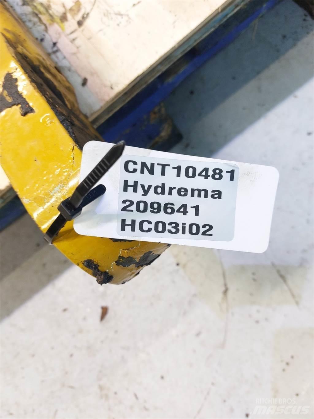 Hydrema 906B Booms and dippers