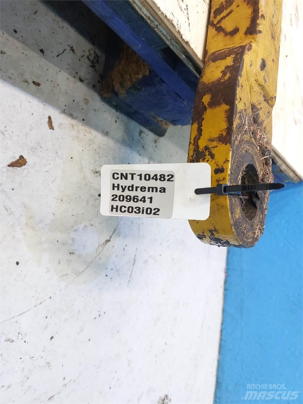 Hydrema 906B Booms and dippers