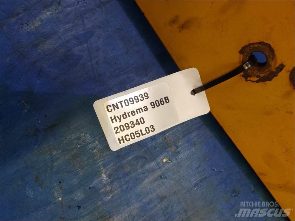 Hydrema 906B Booms and dippers
