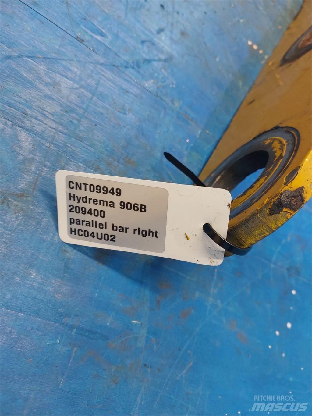 Hydrema 906B Booms and dippers