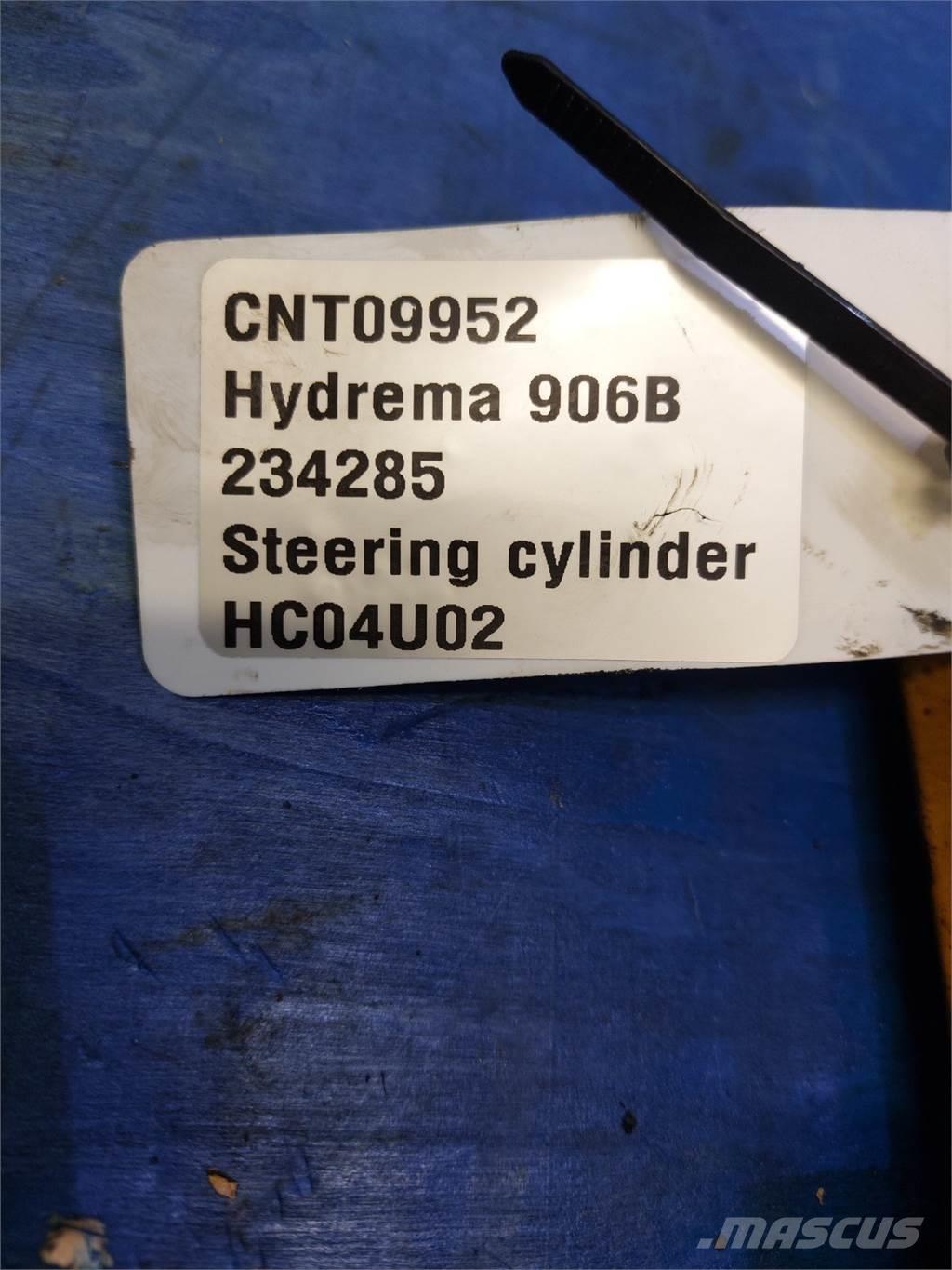 Hydrema 906B Axles
