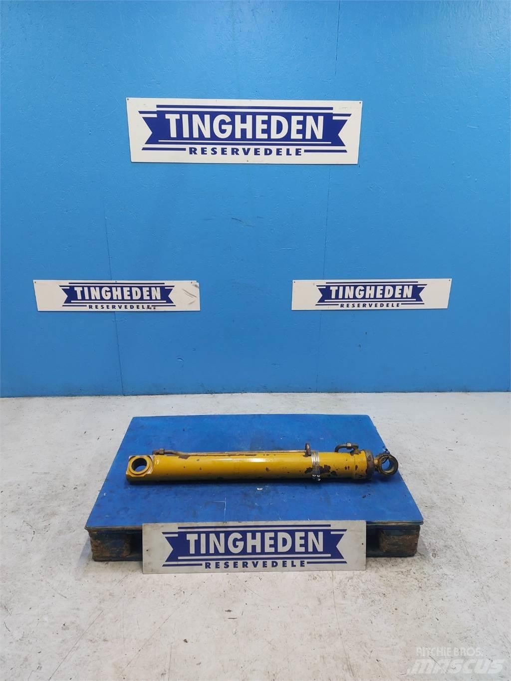 Hydrema 906B Booms and dippers