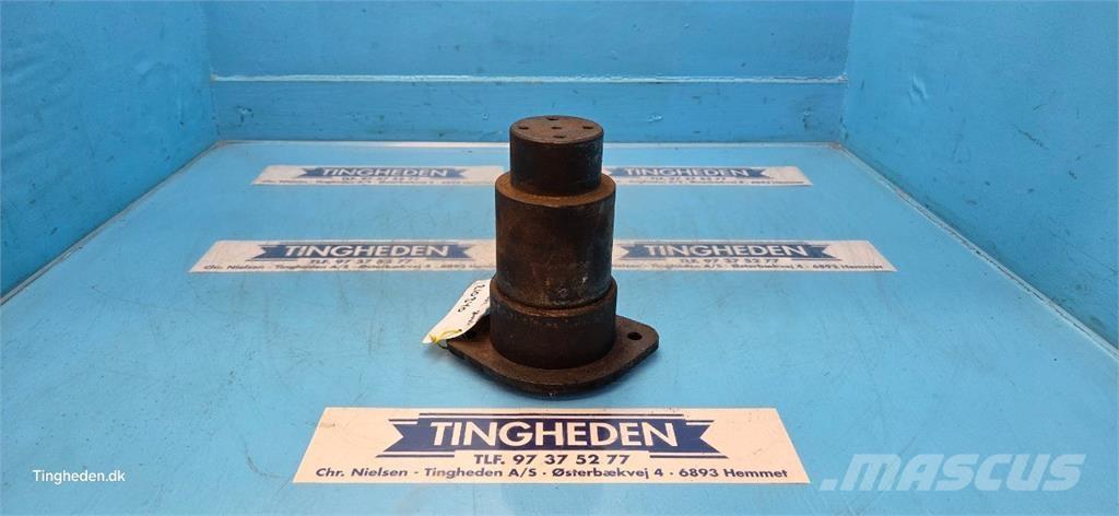 Hydrema 906B Axles